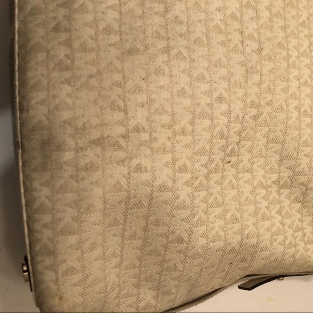 Michael kors signature white mk hobo bag